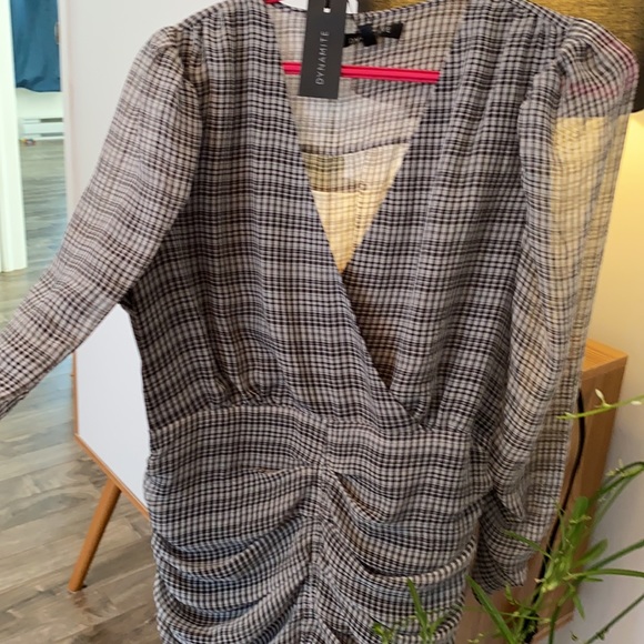 Robe chic - Picture 2 of 5